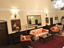 Rock Ooty Heritage Villa