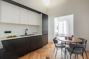 The MET by Zoia Living