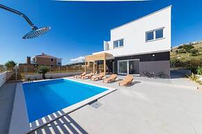 Luxury Villas Bellavista