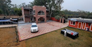 Ayaansh Resort