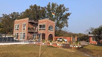 Ayaansh Resort