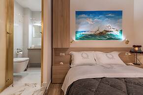 Koukaki Luxury Suites