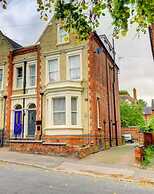 2 Bed Flat - Sleeps 5 - Pets - Parking - Wifi