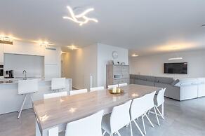 Spacious New-build Apartment With Large Terrace