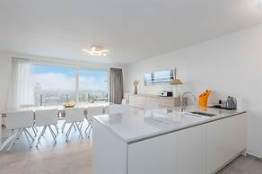 Spacious New-build Apartment With Large Terrace