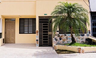 Hostal CaliView Inn