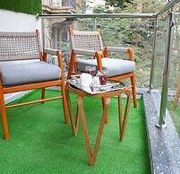 Golden Season Hotel