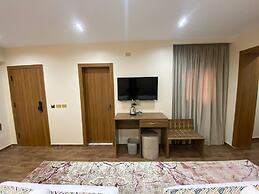 Golden Season Hotel