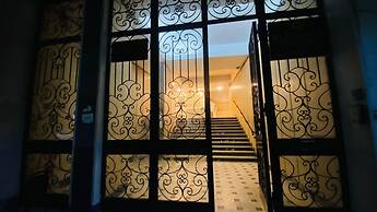 Golden Season Hotel