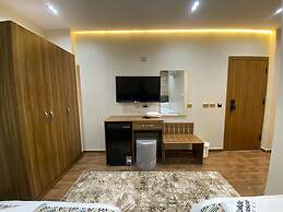 Golden Season Hotel
