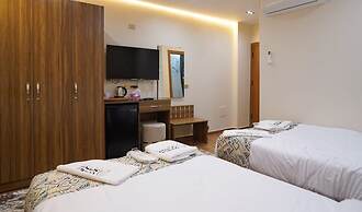 Golden Season Hotel