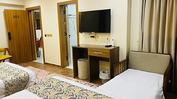 Golden Season Hotel