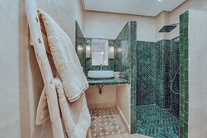 Riad Valentine