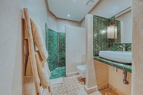 Riad Valentine