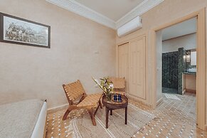 Riad Valentine