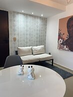 Luxury Liv Limonar