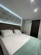 Luxury Liv Limonar