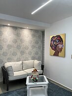 Luxury Liv Limonar