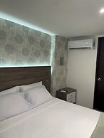 Luxury Liv Limonar