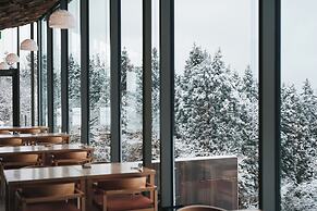 Snow Peak FIELD SUITE SPA HEADQUARTERS
