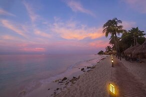 Eagle Stays Aruba