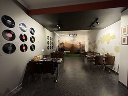 Haven Hotel Sector 31,Gurugram