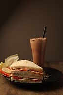 Haven Hotel Sector 31,Gurugram