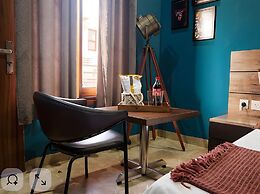 Haven Hotel Sector 31,Gurugram