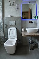Haven Hotel Sector 31,Gurugram