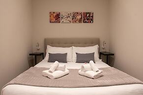 XXIV Domus Luxury Suites