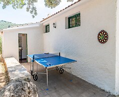 Charming Farmhouse With Private Pool