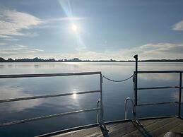 Hausboot am Xantener Nordsee
