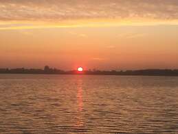 Hausboot am Xantener Nordsee