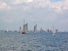 Hausboot in Laboe an der Kieler Foerde