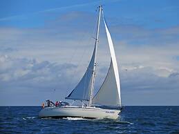 Hausboot in Laboe an der Kieler Foerde