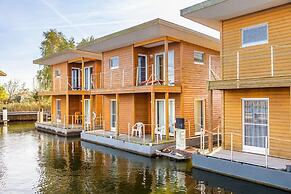 Hausboot in Barth am Barther Bodden