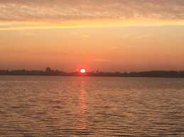 Hausboot am Xantener Nordsee