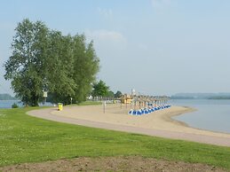 Hausboot am Xantener Nordsee