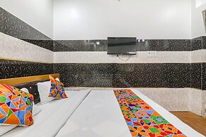 Fabexpress Milan Palace