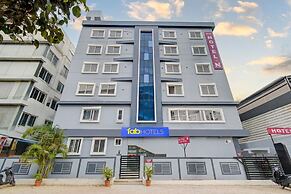 FabHotel Hitek N