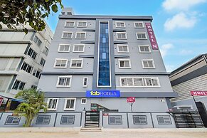 FabHotel Hitek N