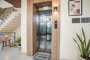 Fabhotel Shrinath Casa Inn