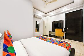 Fabhotel City Suits