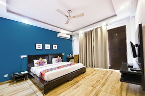 Fabhotel City Suits