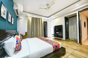 Fabhotel City Suits