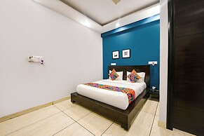Fabhotel City Suits