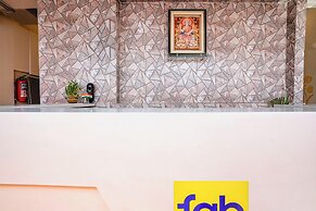Fabhotel Priceless