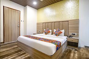 Fabhotel Priceless