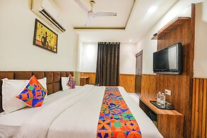 Fabhotel Shri Sai Dx