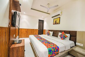 Fabhotel Shri Sai Dx